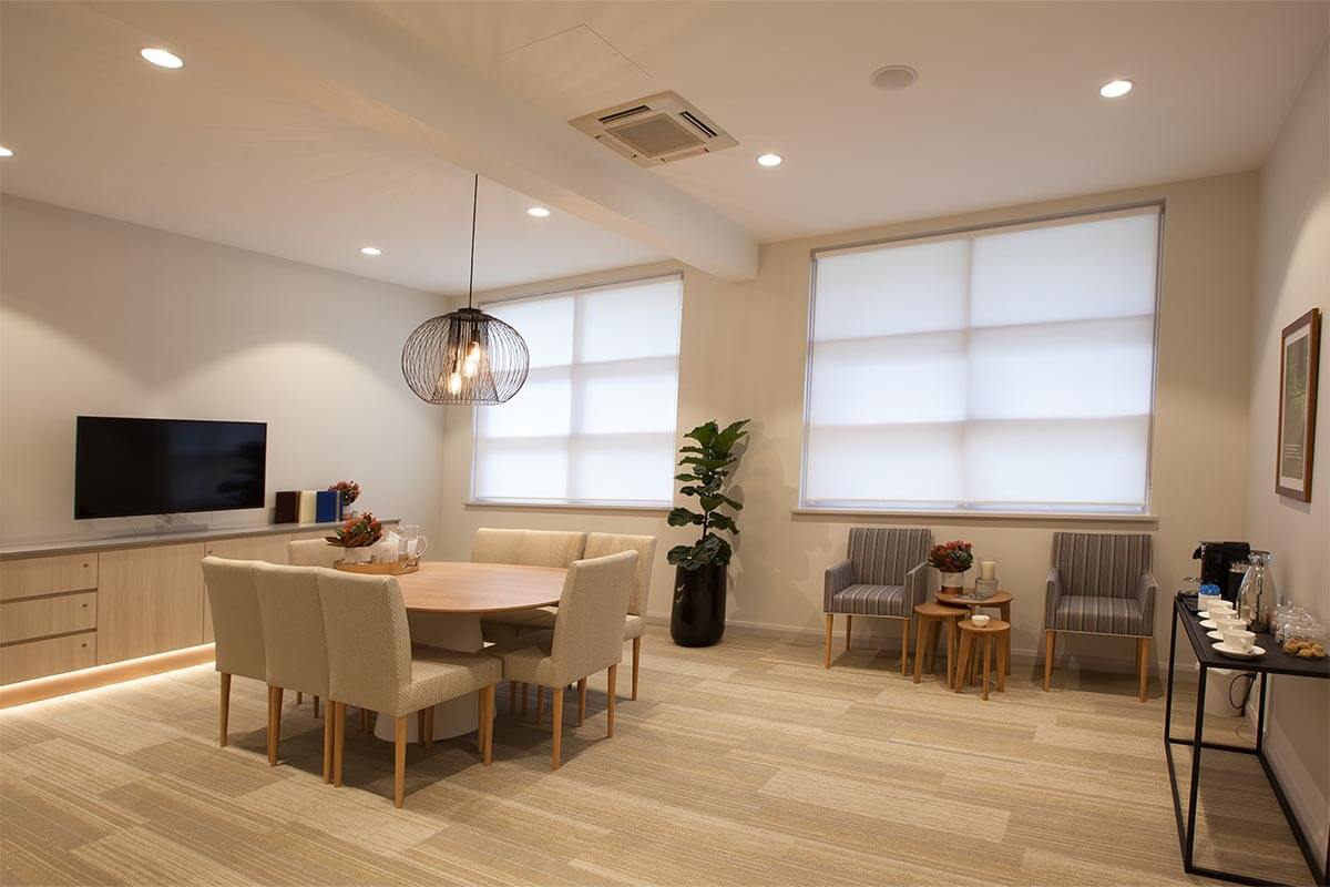 Arrangement Room