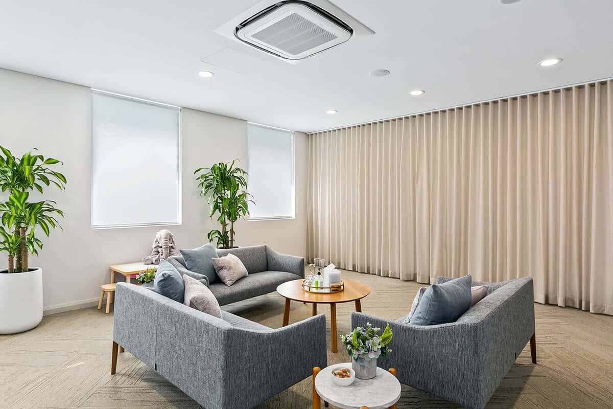 Arrangement Room