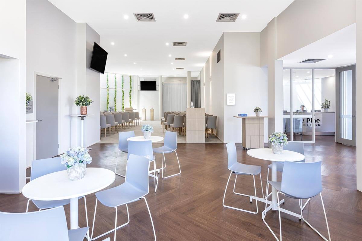 Refreshment lounge